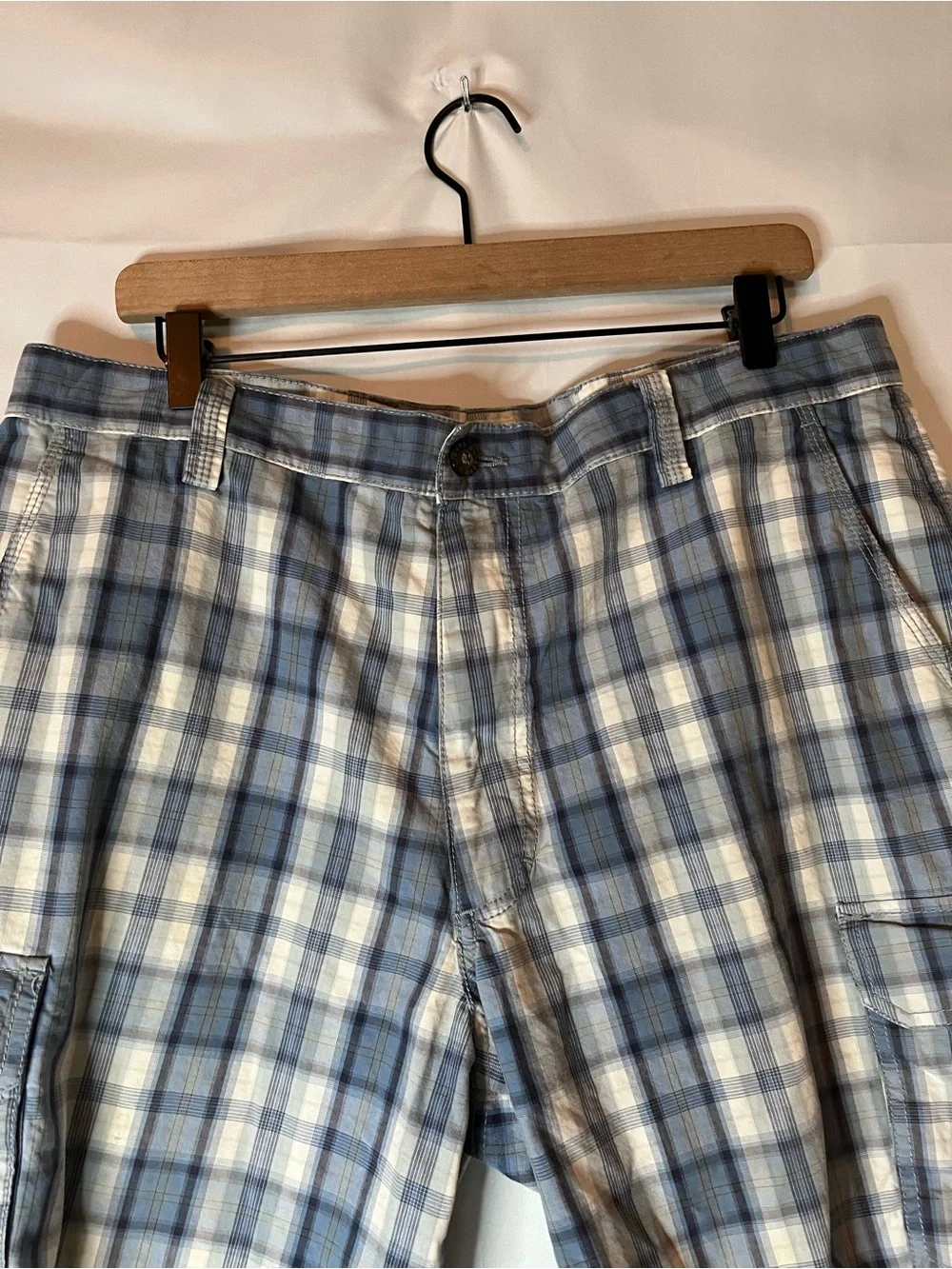 Dockers Blue & White Plaid Cargo Shorts with Side Pockets